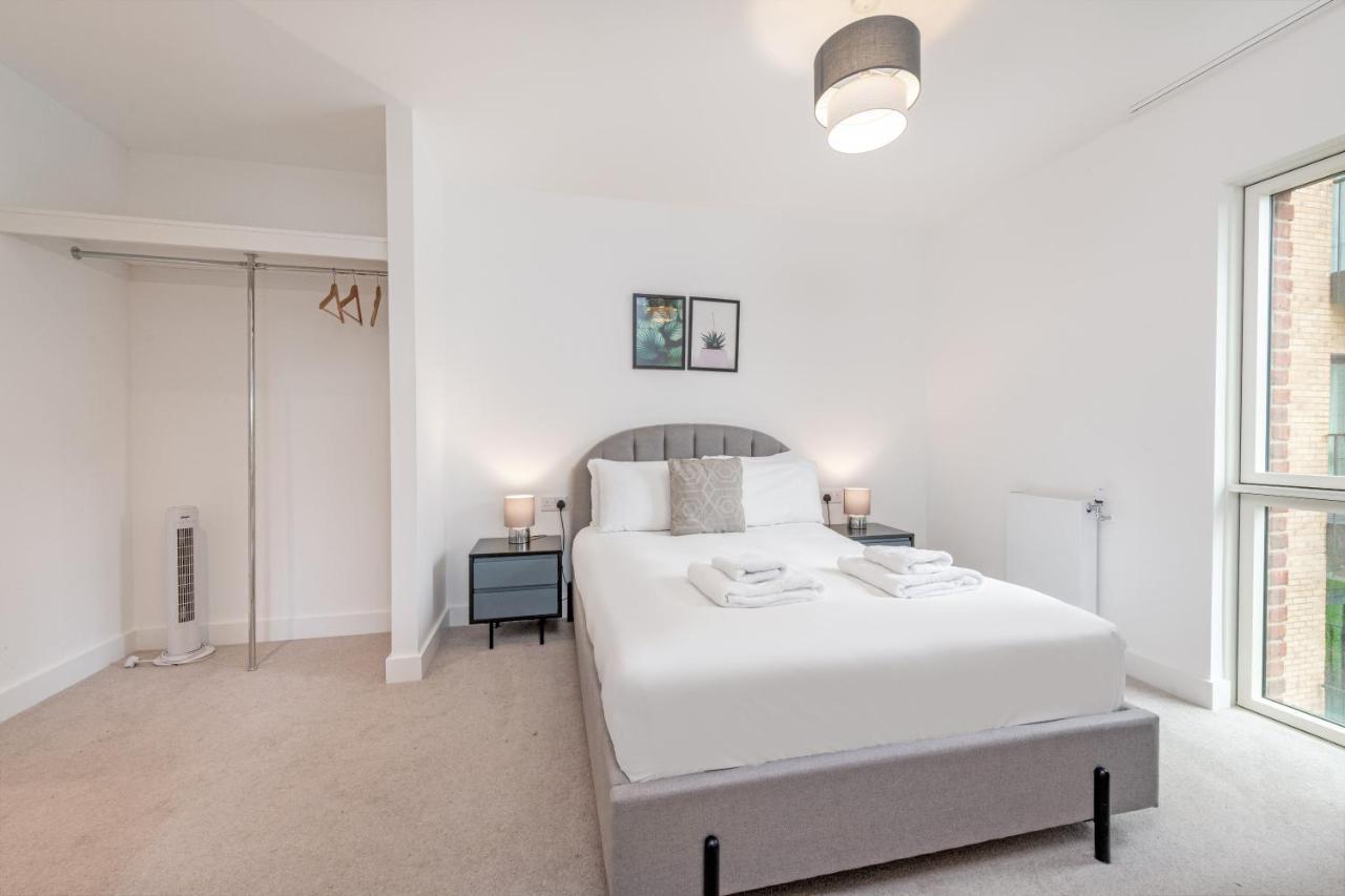 Stayo Apartments Barking Wharf London Exterior photo